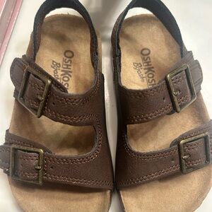 NWT-OshKosh B’gosh Bruno Brown sandals